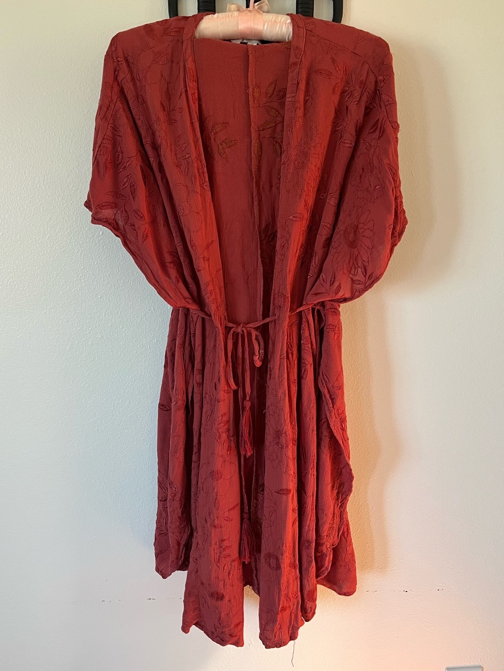 Duster/Kimono- Short Sleeve, Rust Embroidered Detail by Dance & Marvel Size: M